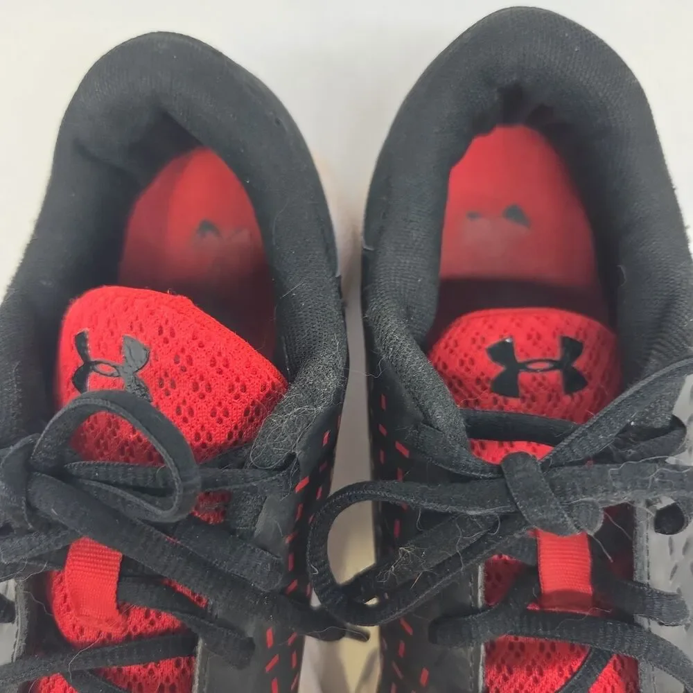 Under Armour Youth Size 7 Sneakers